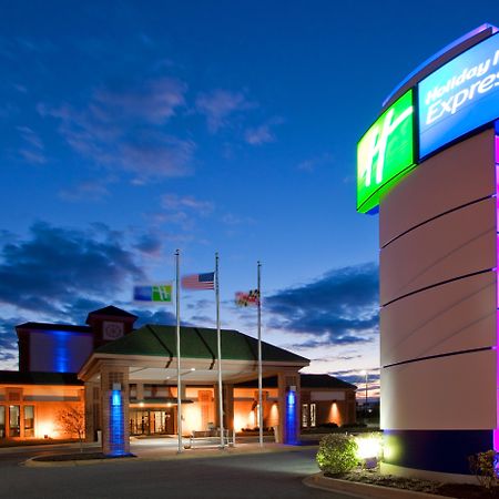 Holiday Inn Express Cambridge Exterior foto